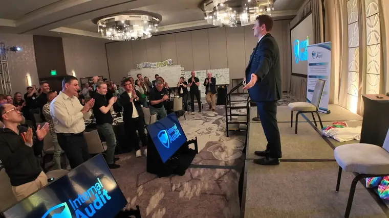 Standing ovation at a leadership keynote
